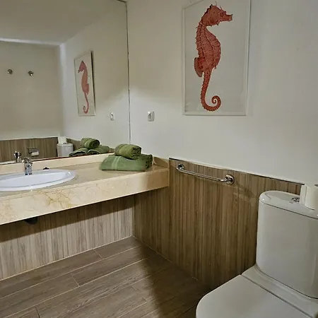 Tamarindo Piscinas De Agua Salada - Fibra Ptica Apartman