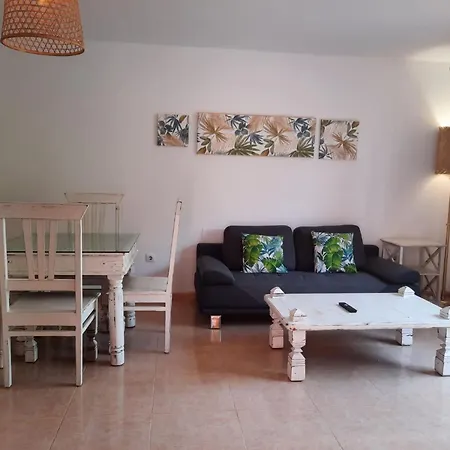Tamarindo Piscinas De Agua Salada Fibra Optica Apartmán Corralejo
